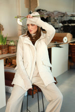 Įkelti vaizdą į galerijos rodinį, V&V „Almond milk“plačios kelnės