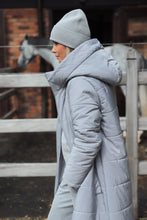 Įkelti vaizdą į galerijos rodinį, V&V „Cosy vibes only“ merino vilnos kepurė