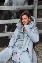 Įkelti vaizdą į galerijos rodinį, V&V „Cosy vibes only“ merino vilnos riešinės