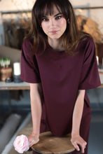 Įkelti vaizdą į galerijos rodinį, V&V „FULL OF LOVE“ marškinėliai