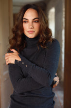 Įkelti vaizdą į galerijos rodinį, V&V „Skalūnas“ merino vilnos golfas