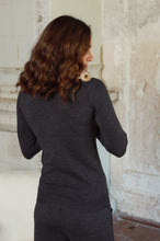 Įkelti vaizdą į galerijos rodinį, V&V „Skalūnas“ merino vilnos megztukas