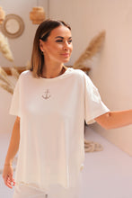 Įkelti vaizdą į galerijos rodinį, V&V „Salty soul“ marškinėliai