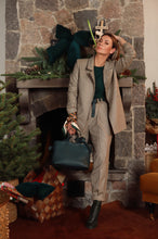 Įkelti vaizdą į galerijos rodinį, V&amp;V „Jingle joy“ kelnės
